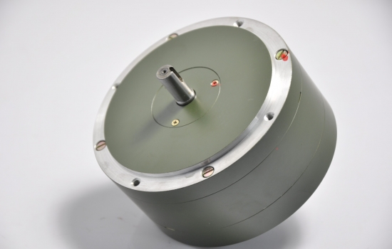 力矩電機(jī)控制器是否通用呢？